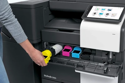 Encomenda e entrega automática de toners 